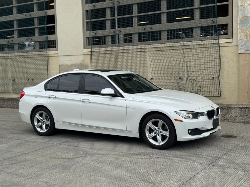 2013 BMW 3 Series 320i xDrive Sedan AWD