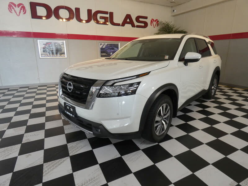 2022 Nissan Pathfinder SL 4WD