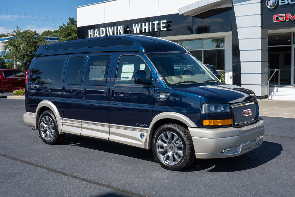2025 GMC Savana Cargo 2500 RWD