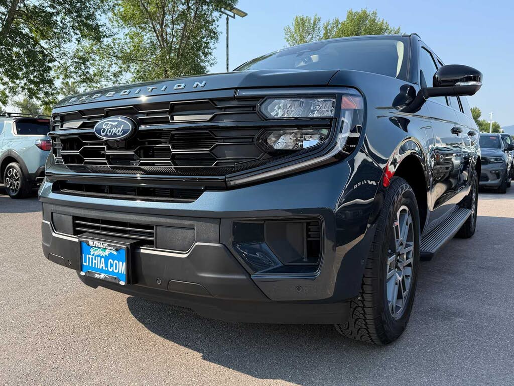 2025 Ford Expedition MAX Active 4WD