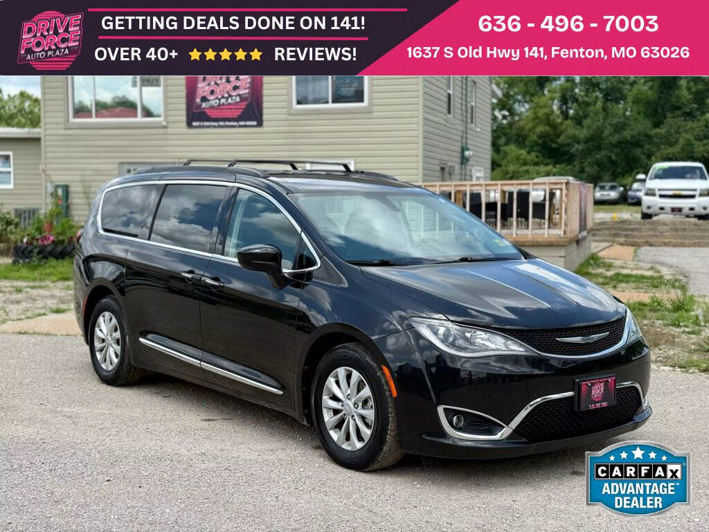 2017 Chrysler Pacifica Touring L FWD