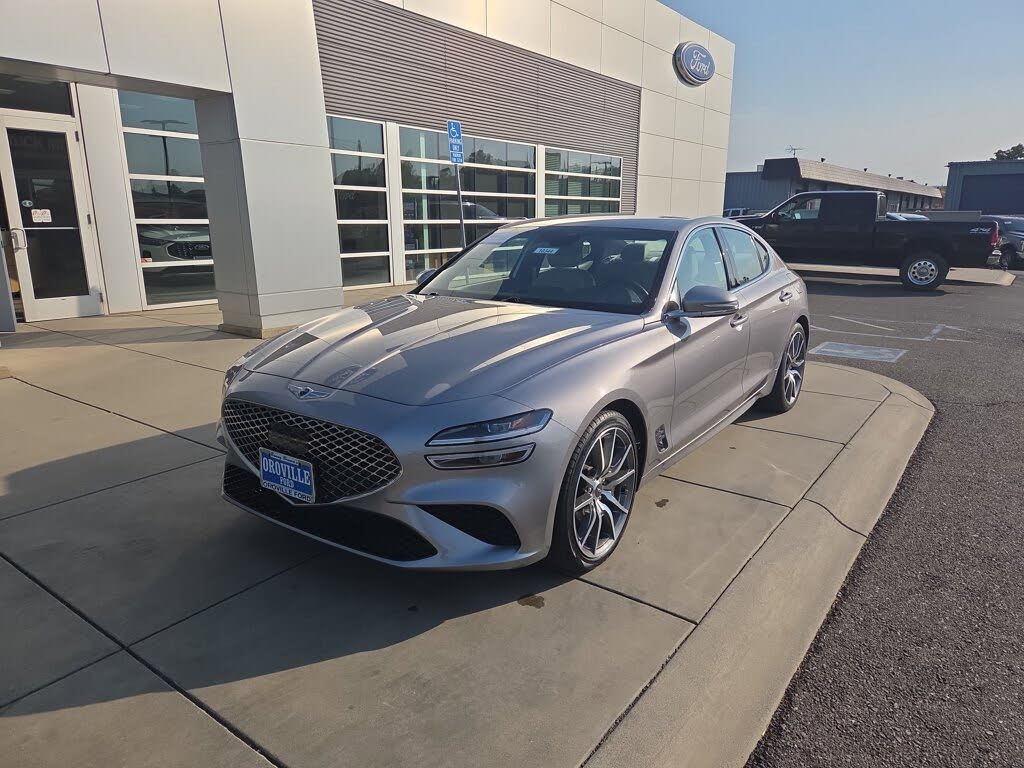 2023 Genesis G70 2.0T RWD