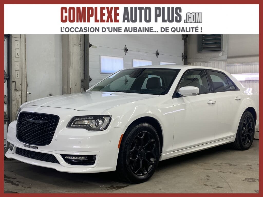 2023 Chrysler 300 Touring L AWD
