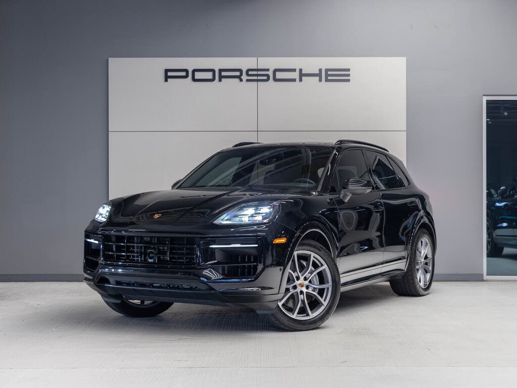 2025 Porsche Cayenne AWD