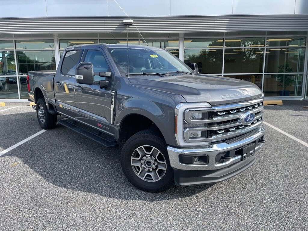 2024 Ford F-350 Super Duty Lariat Crew Cab 4WD