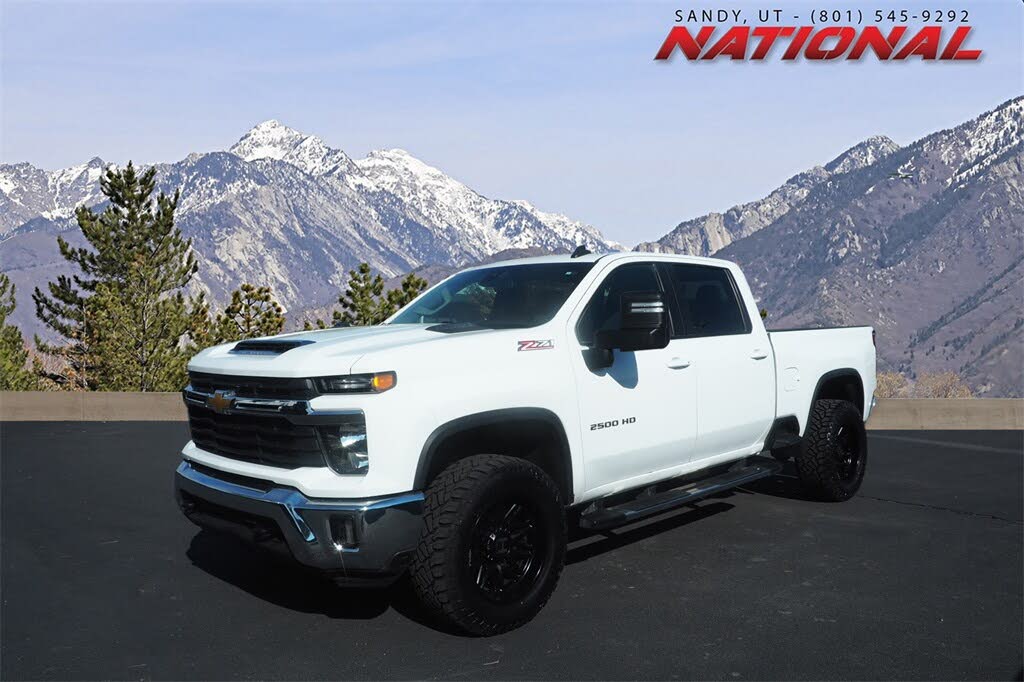 2024 Chevrolet Silverado 2500HD LT Crew Cab 4WD