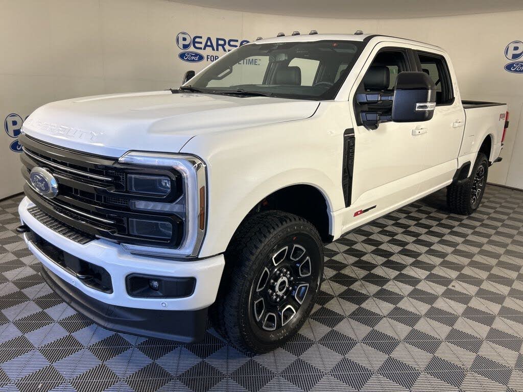 2026 Ford F-250 Super Duty Platinum Crew Cab 4WD