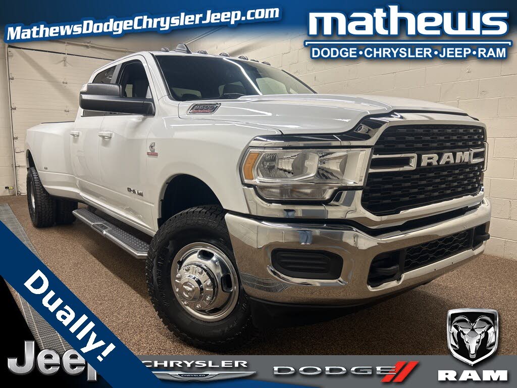 2022 RAM 3500 Big Horn Crew Cab LB DRW 4WD