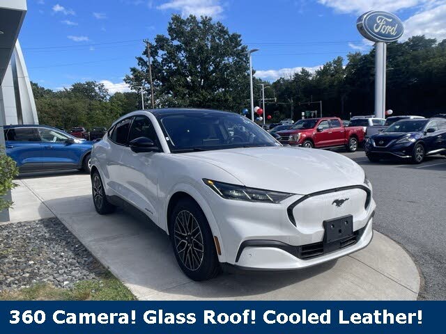 2025 Ford Mustang Mach-E Premium AWD