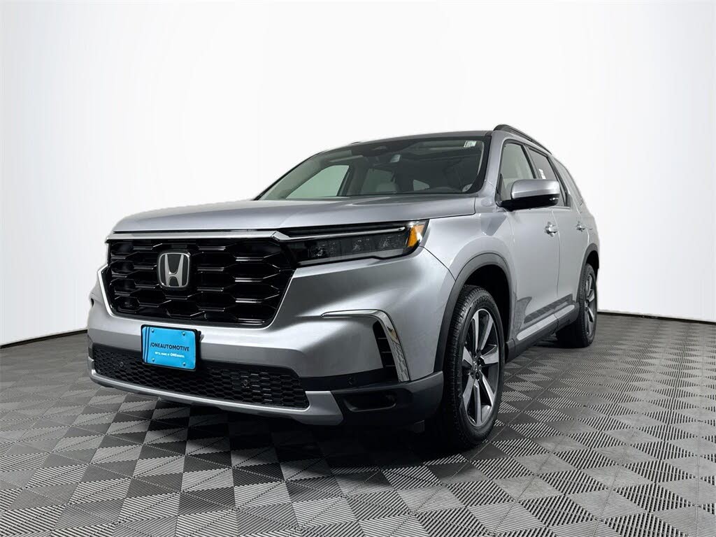 2025 Honda Pilot Touring AWD