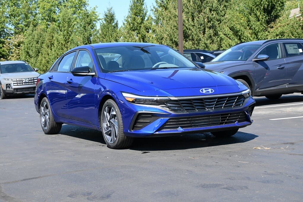 2025 Hyundai Elantra SEL Sport FWD