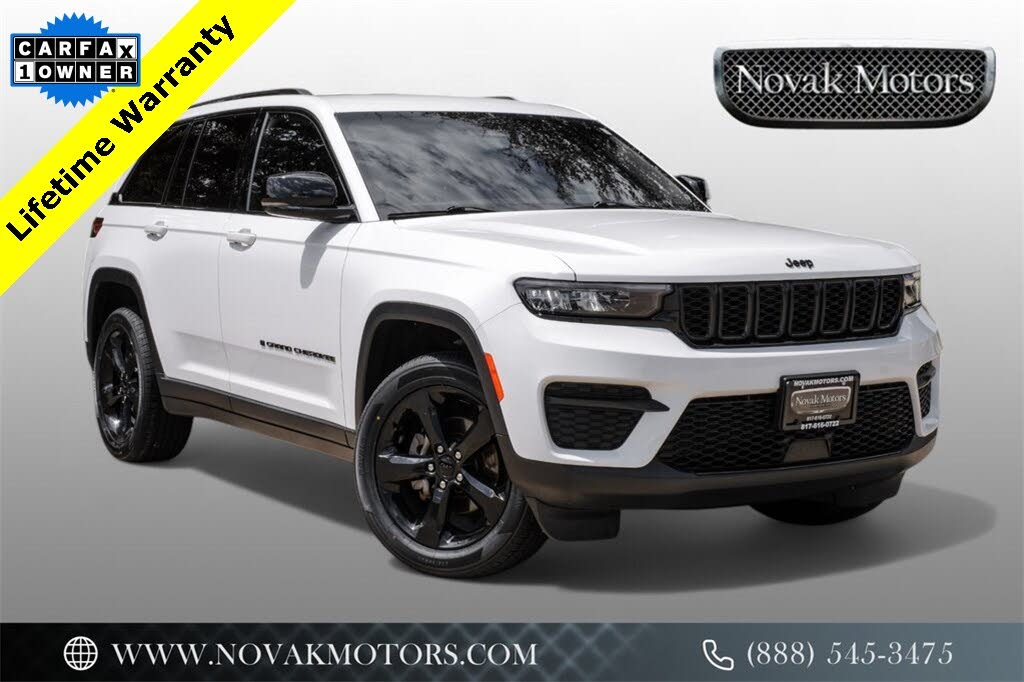 2023 Jeep Grand Cherokee Altitude 4WD