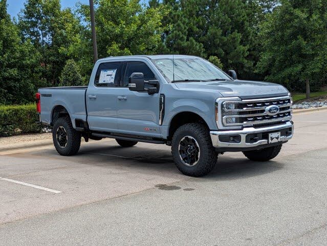 2025 Ford F-350 Super Duty Lariat Crew Cab 4WD