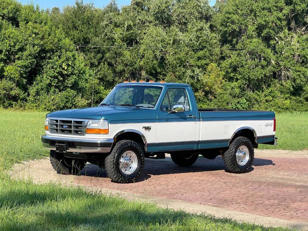 1996 Ford F-250 2 Dr XLT 4WD Standard Cab LB HD
