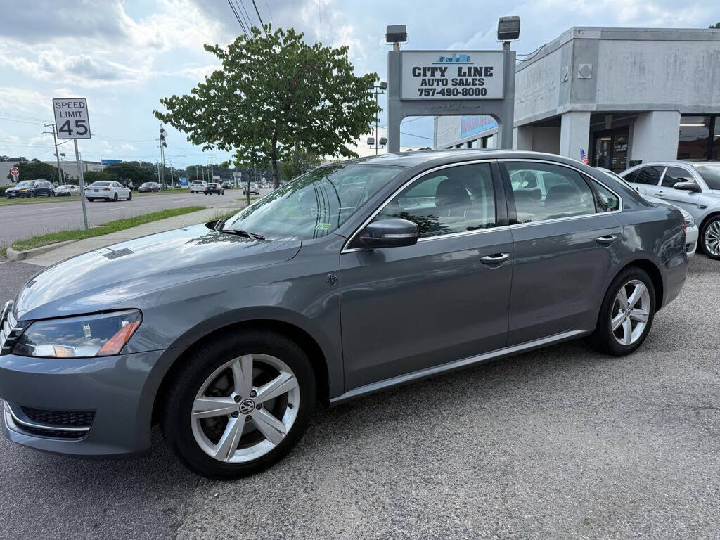 2014 Volkswagen Passat Wolfsburg Edition 1.8