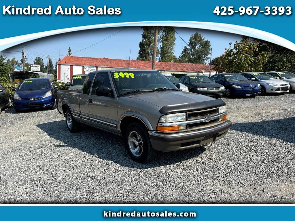 2000 Chevrolet S-10 Extended Cab RWD