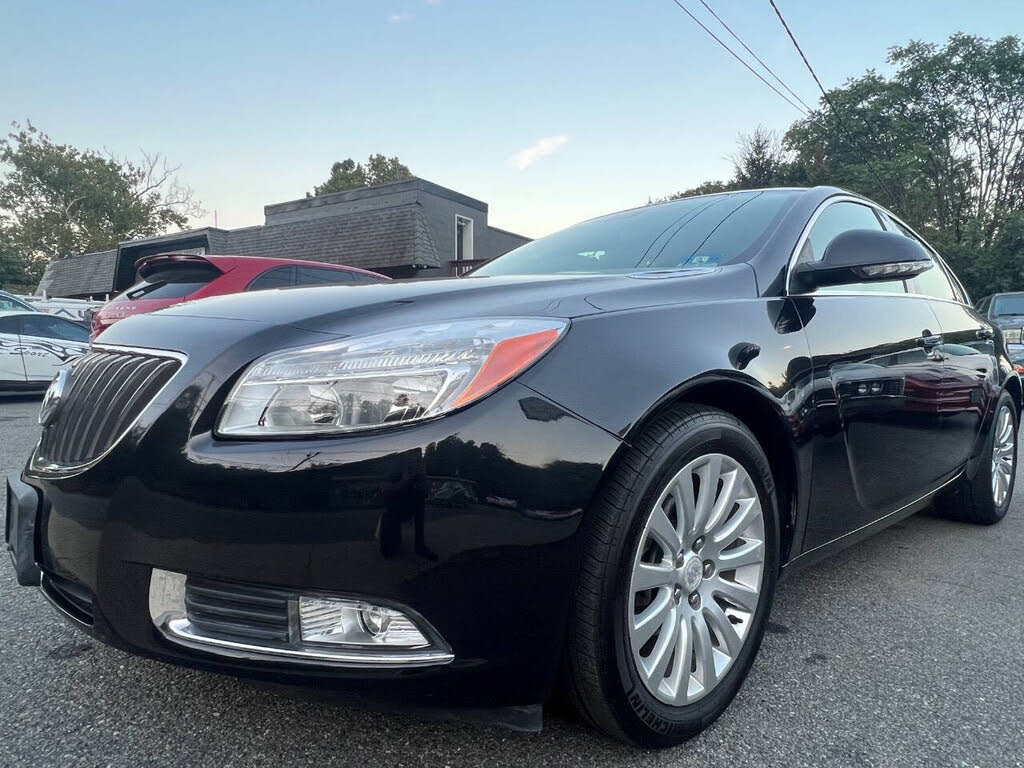 2012 Buick Regal Premium I Sedan FWD