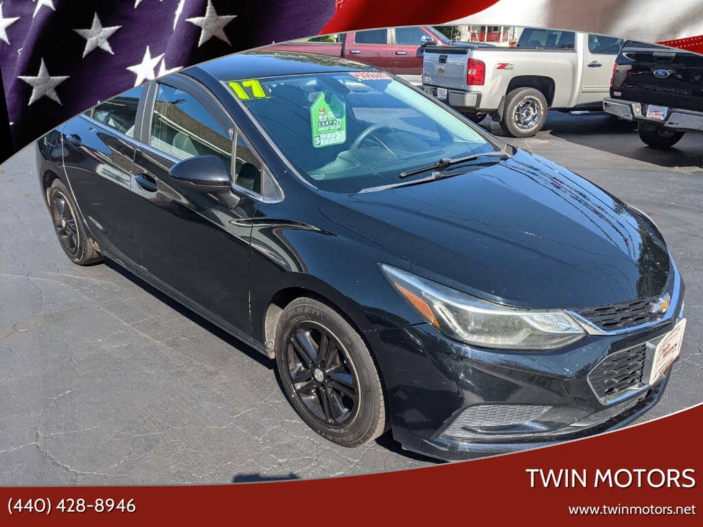 2017 Chevrolet Cruze LT Sedan FWD