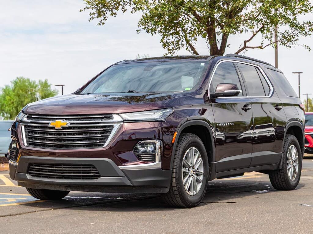 2023 Chevrolet Traverse LT Leather FWD