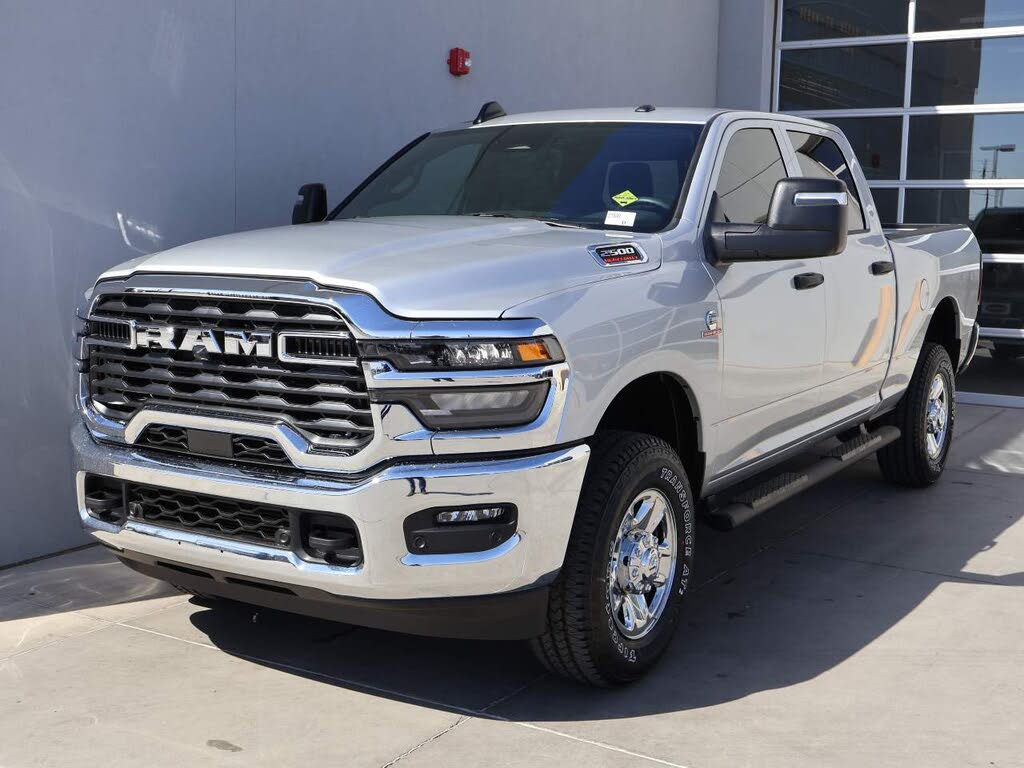 2026 RAM 2500 Tradesman Crew Cab 4WD