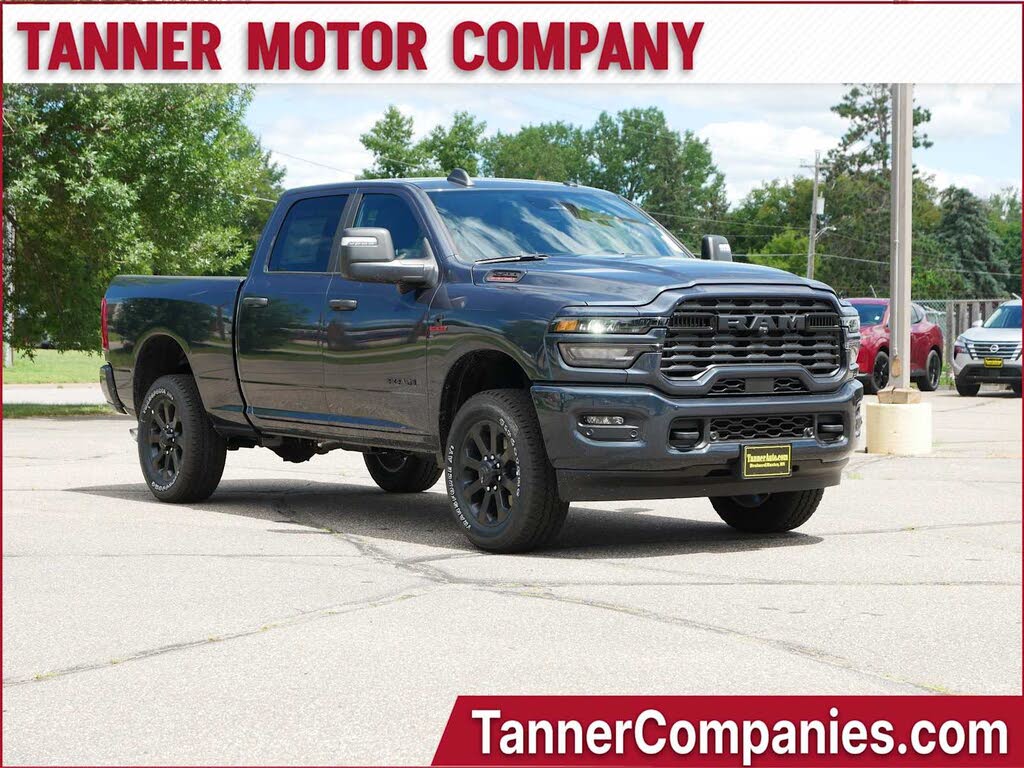 2025 RAM 2500 Big Horn Crew Cab 4WD