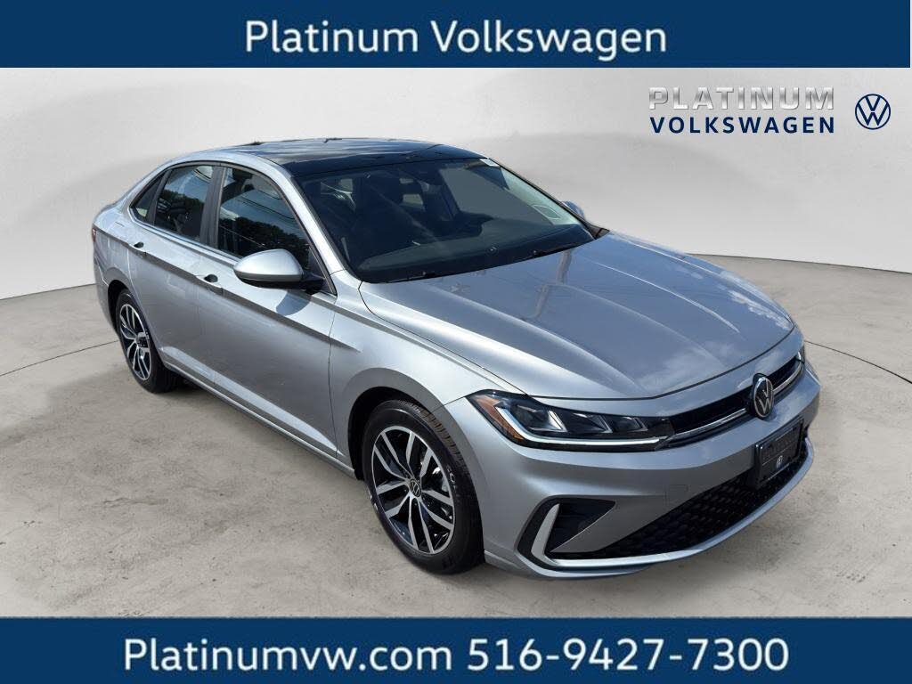 2025 Volkswagen Jetta SE FWD