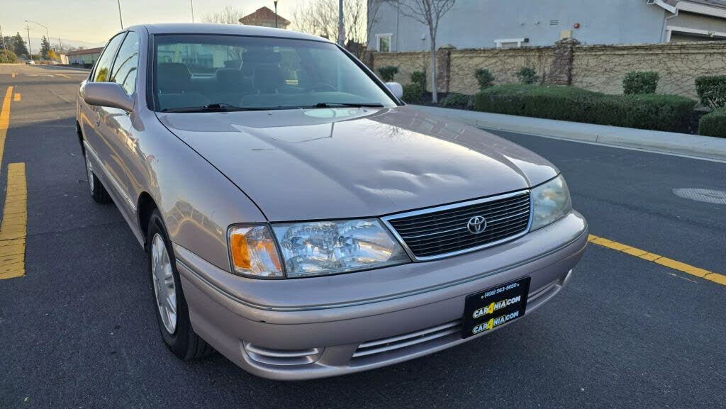 1998 Toyota Avalon 4 Dr XL Sedan