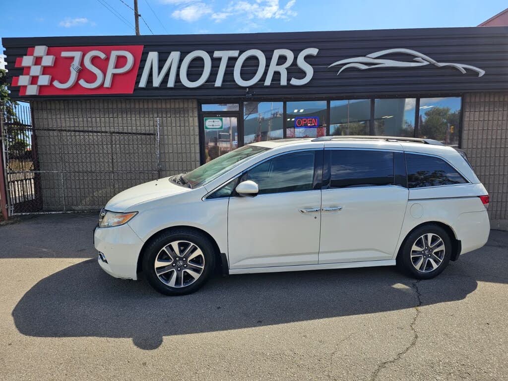 2015 Honda Odyssey Touring FWD
