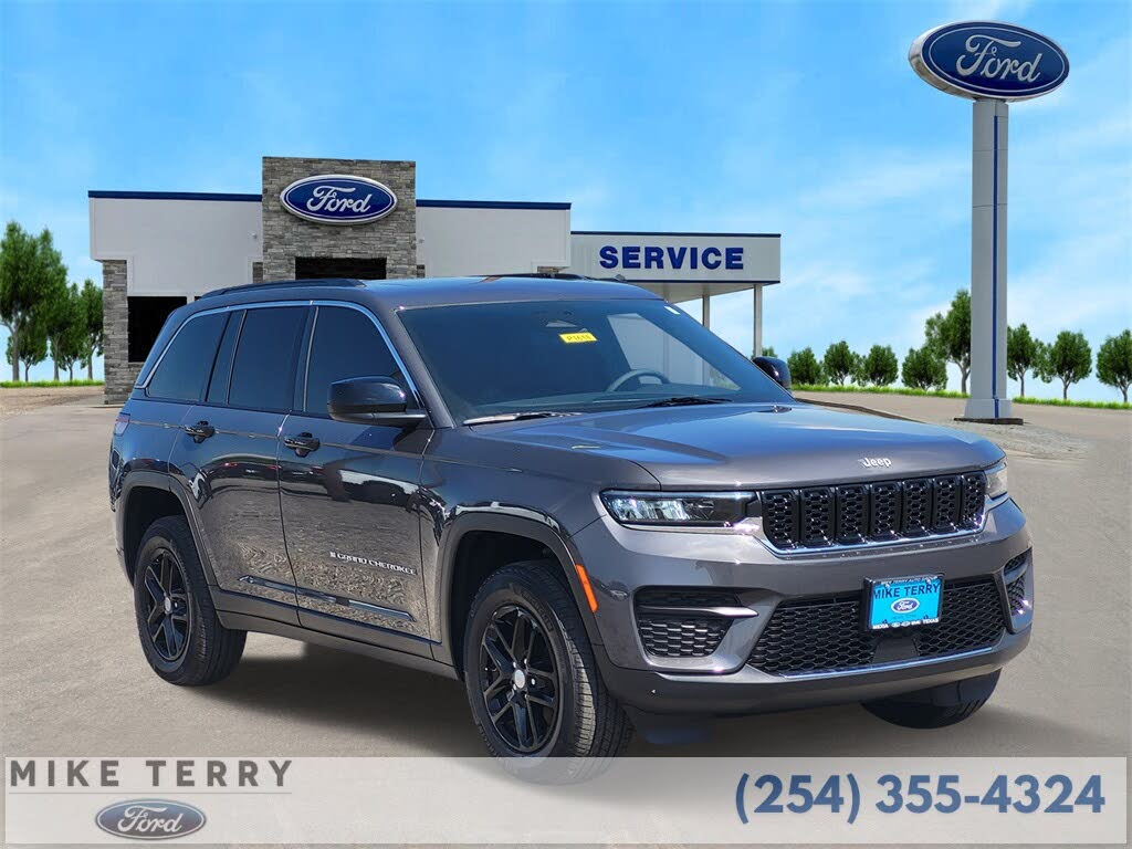 2025 Jeep Grand Cherokee Laredo 4WD