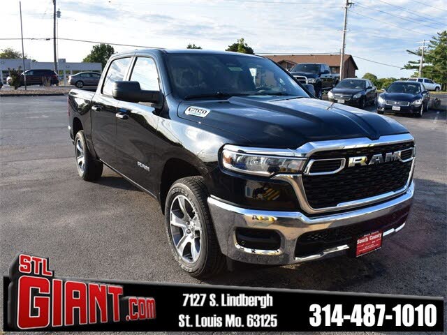 2025 RAM 1500 Tradesman Crew Cab 4WD
