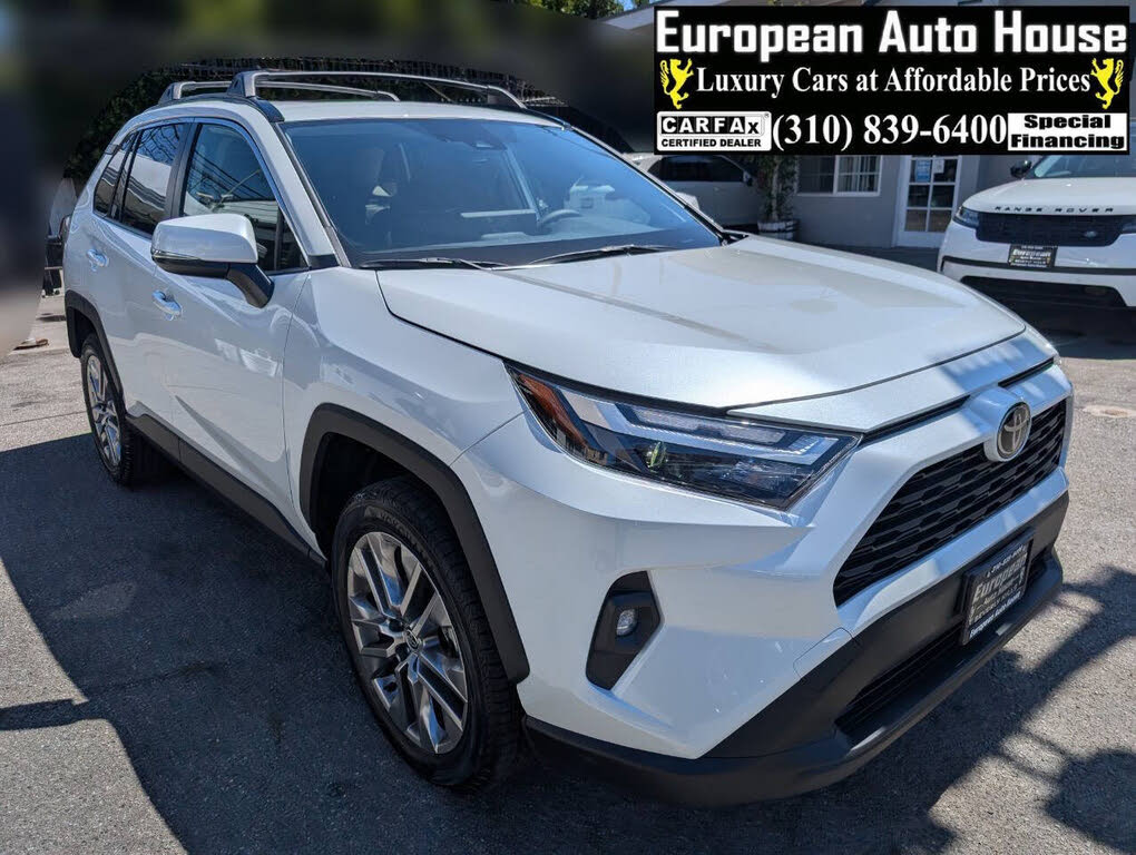 2025 Toyota RAV4 XLE Premium FWD