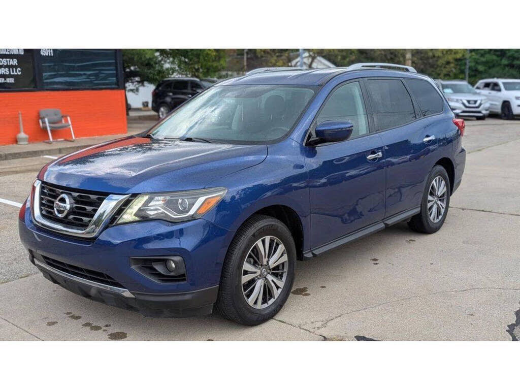 2020 Nissan Pathfinder SV FWD