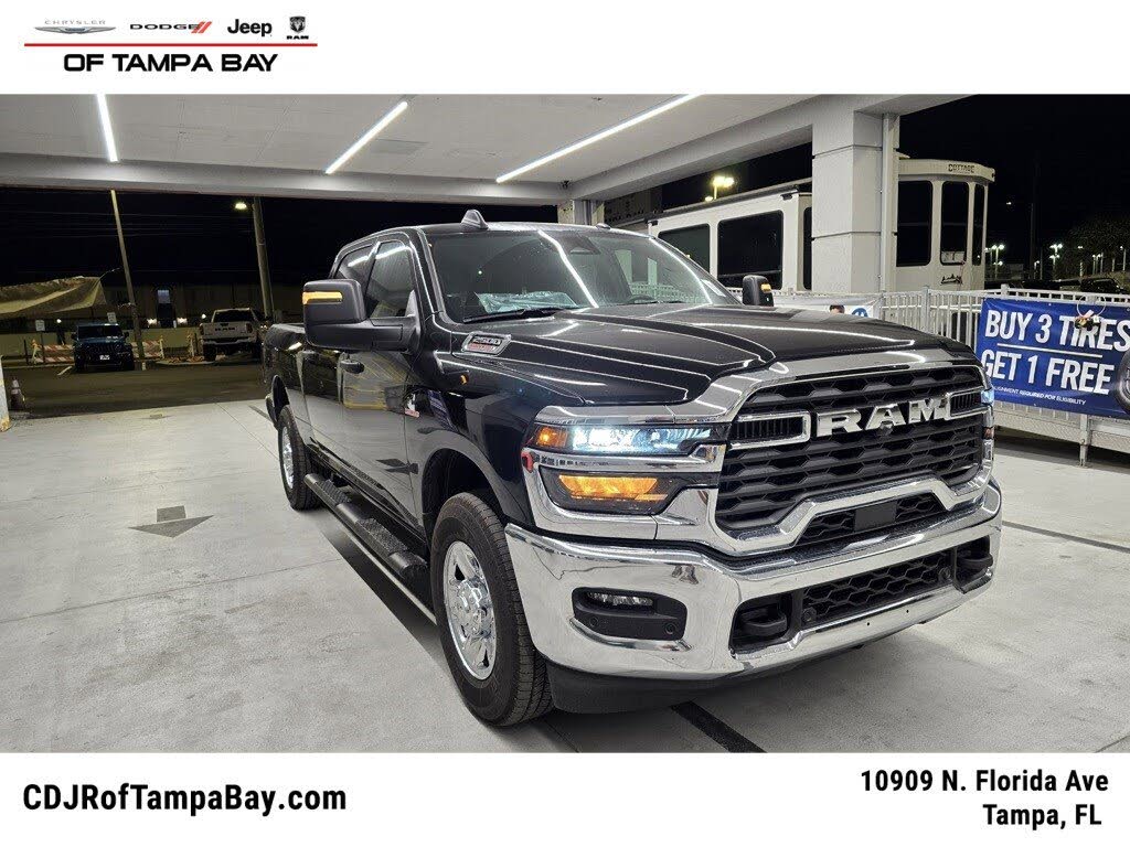 2026 RAM 2500 Tradesman Crew Cab RWD