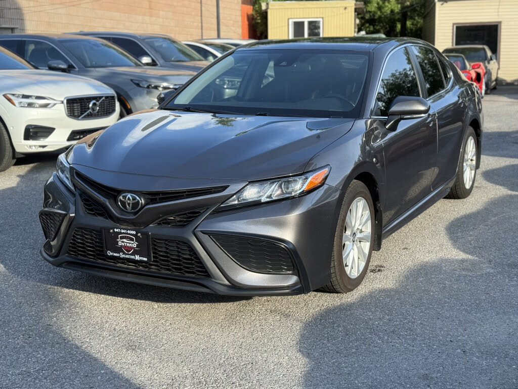 2020 Toyota Camry SE FWD