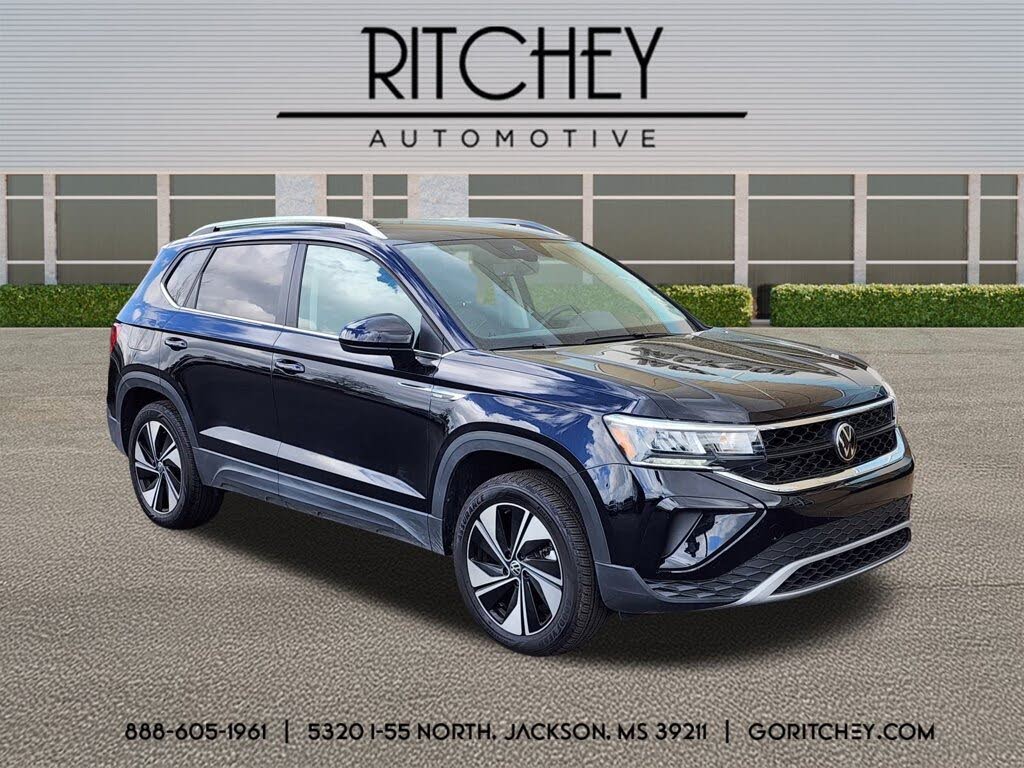 2024 Volkswagen Taos SE 4Motion