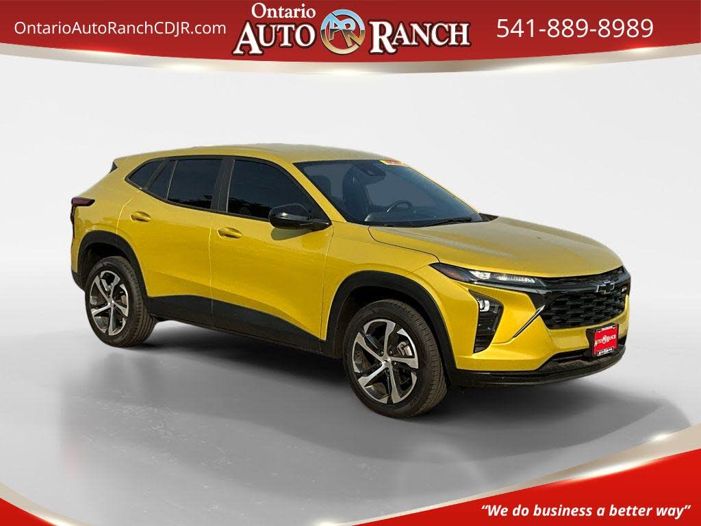 2024 Chevrolet Trax RS with 1RS FWD