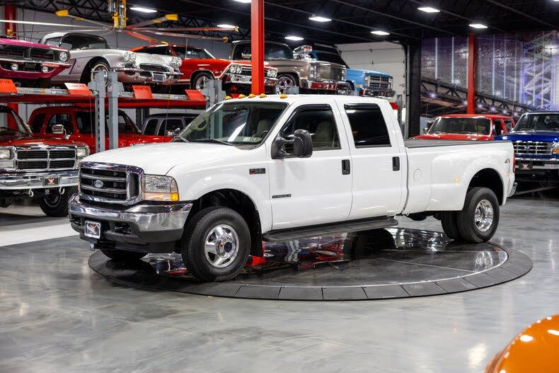 2002 Ford F-350 Super Duty Lariat Crew Cab SB DRW 4WD