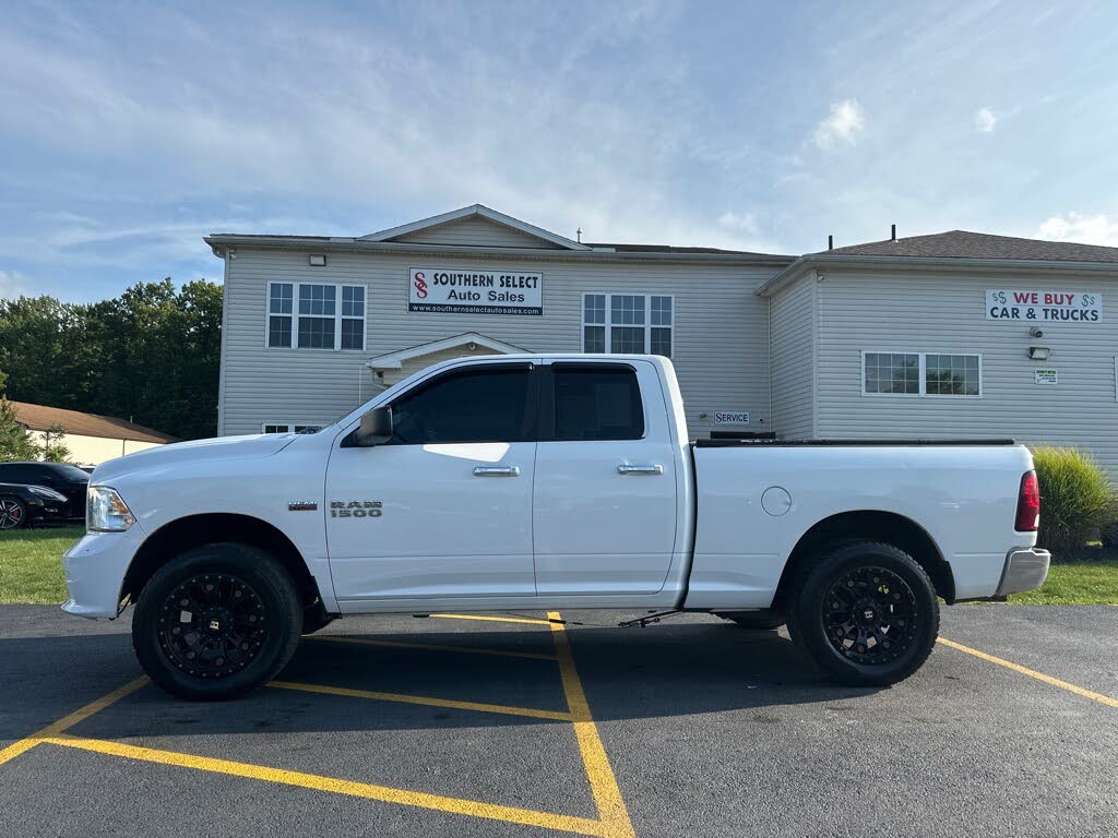 2015 RAM 1500 SLT Quad Cab 4WD