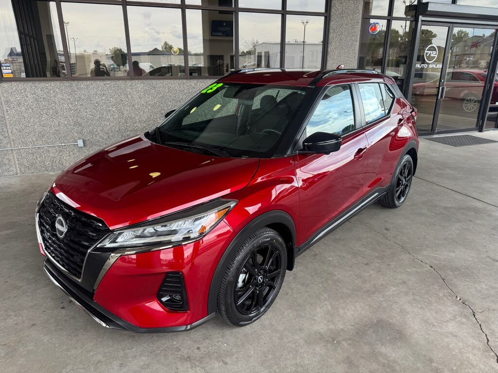 2023 Nissan Kicks SR FWD