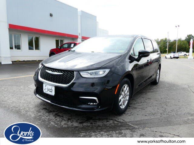 2024 Chrysler Pacifica Touring L FWD