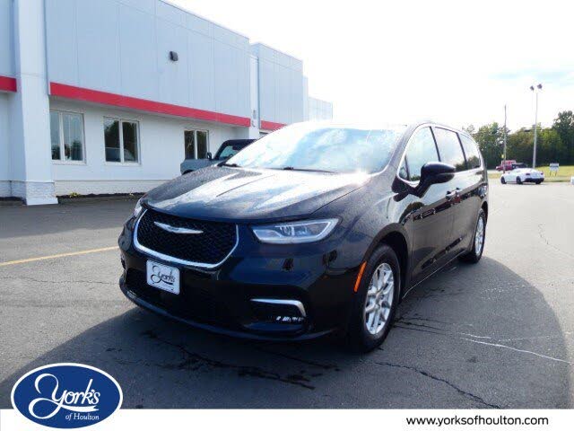 2024 Chrysler Pacifica Touring L FWD