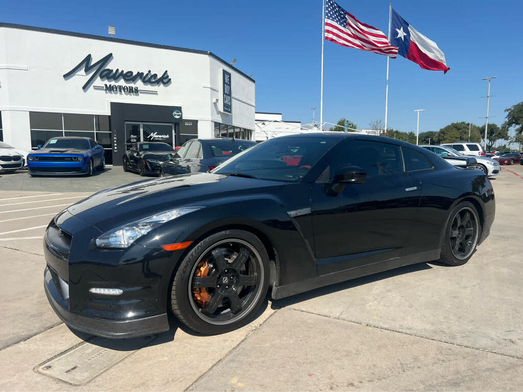 2014 Nissan GT-R Black Edition