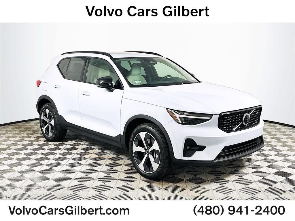 2026 Volvo XC40 B5 Plus AWD