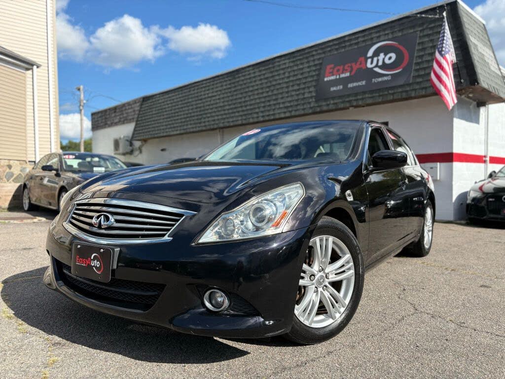 2013 INFINITI G37 Journey Sedan RWD