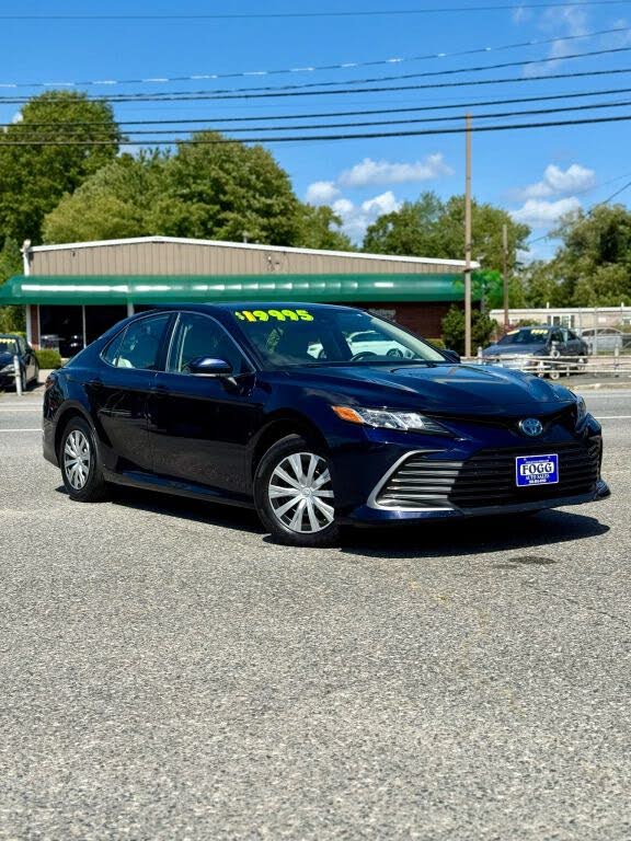 2022 Toyota Camry Hybrid LE FWD