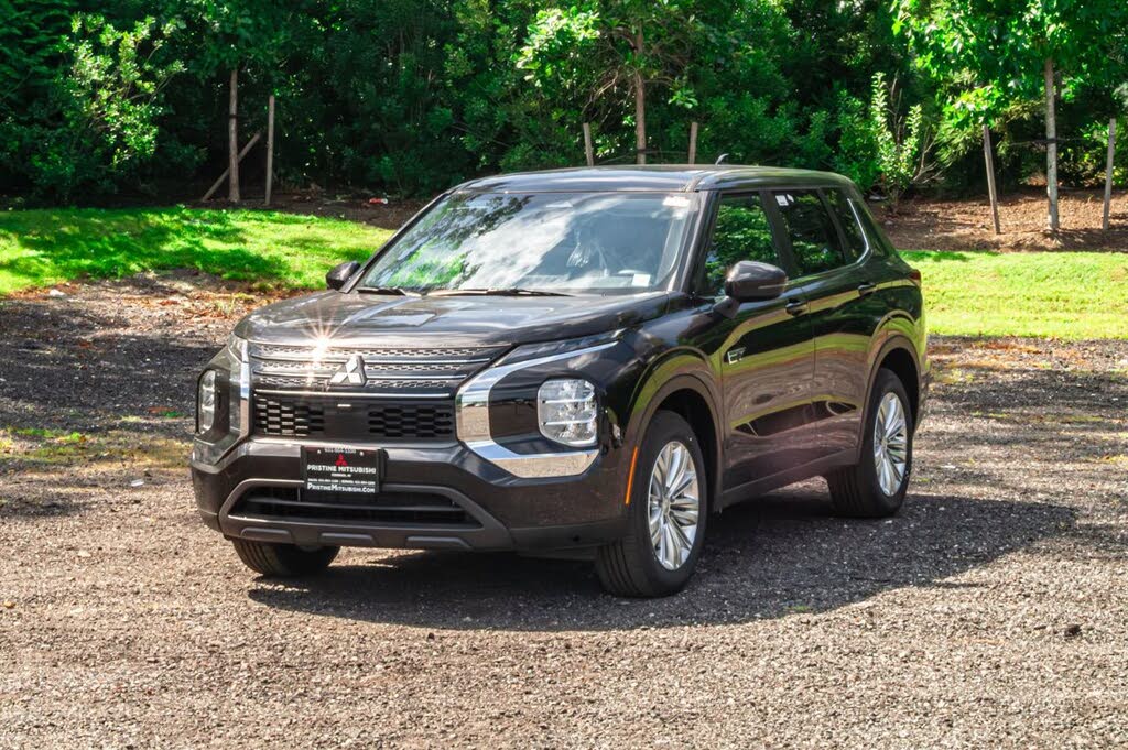 2025 Mitsubishi Outlander Hybrid Plug-in ES S-AWC