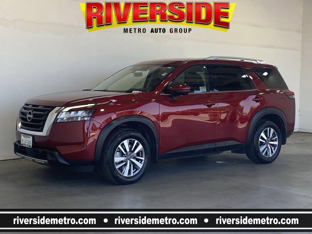 2024 Nissan Pathfinder SL FWD