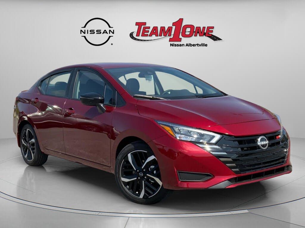 2025 Nissan Versa SR FWD