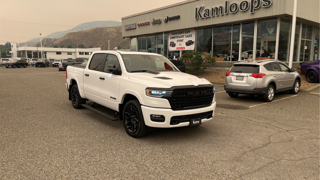 2025 RAM 1500 Limited Crew Cab 4WD