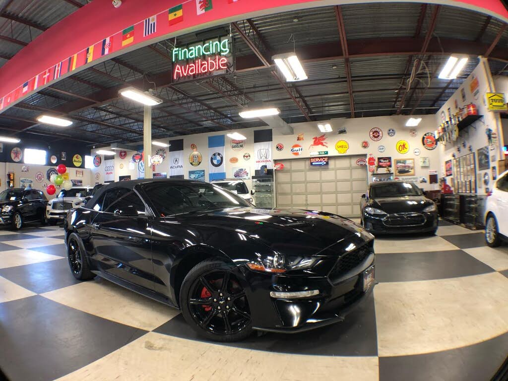 2018 Ford Mustang EcoBoost Premium Convertible RWD